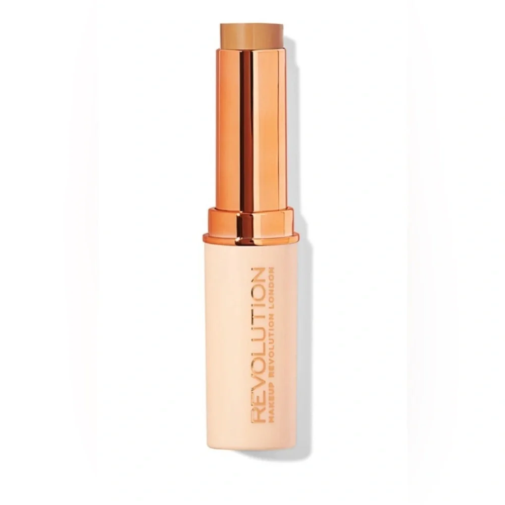 Makeup Revolution Fast Base‎ Stick Foundation F8 Medium Yellow Undertone Dewy
